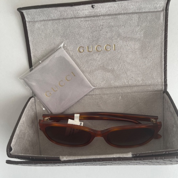 GUCCI Sunglasses main image 2